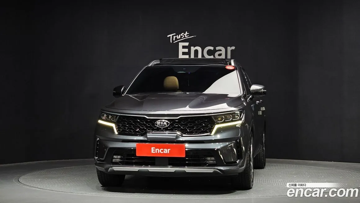 Kia Sorento — фото 8