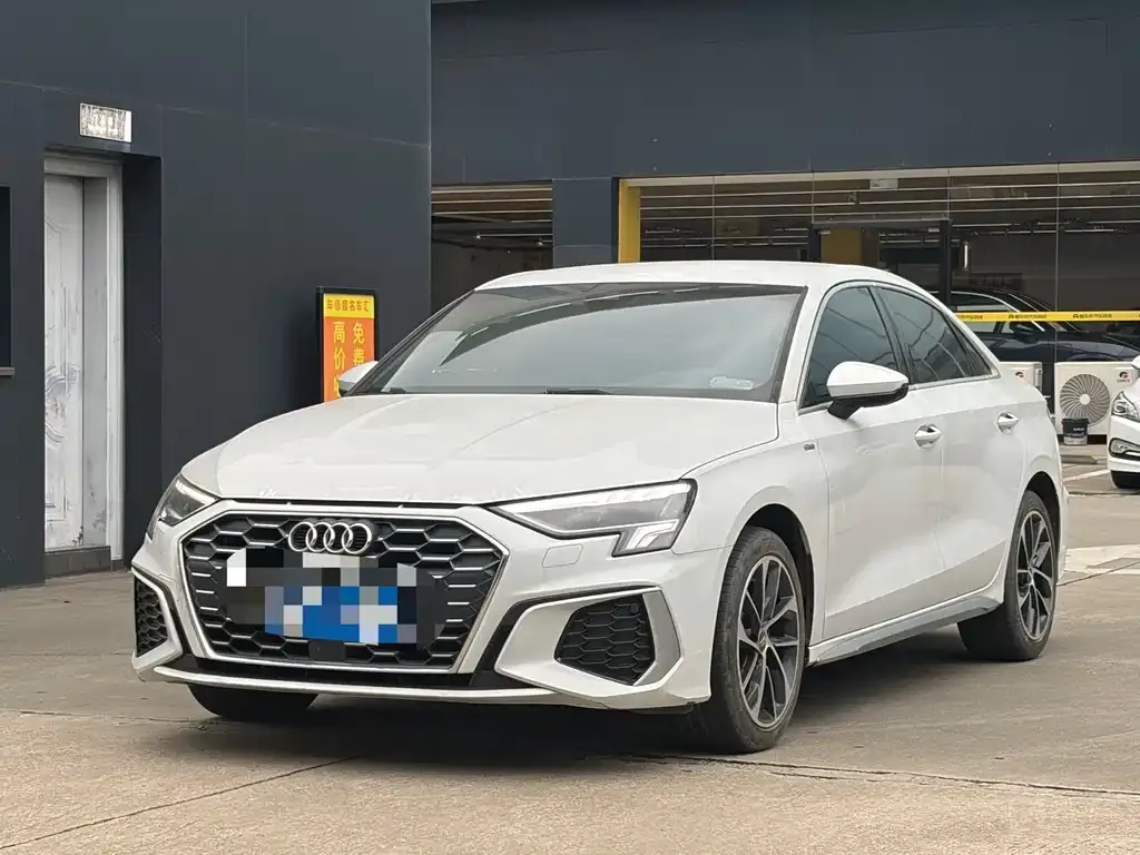 Audi A3 2022 из CN, фото 1