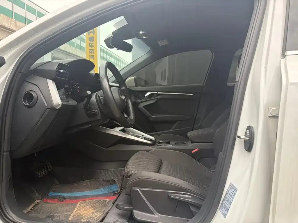 Audi A3 2022 из CN, фото 6