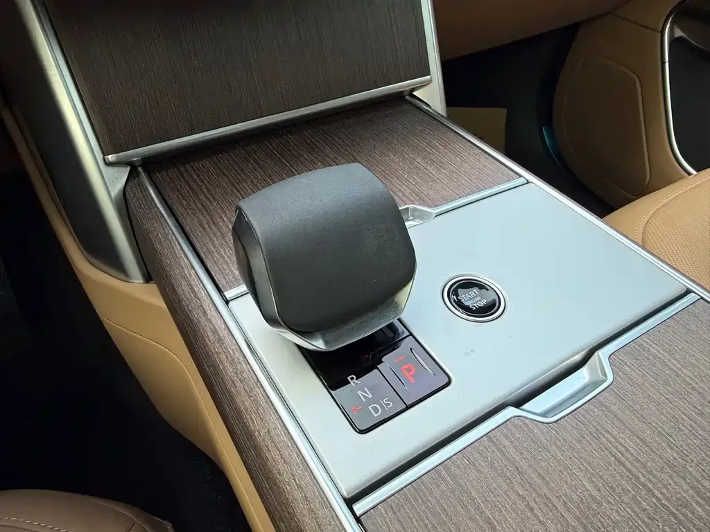 Land Rover Range Rover 2025 из CN, фото 5