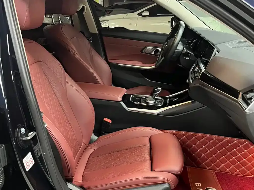 BMW 3 Series 2022 из CN, фото 3