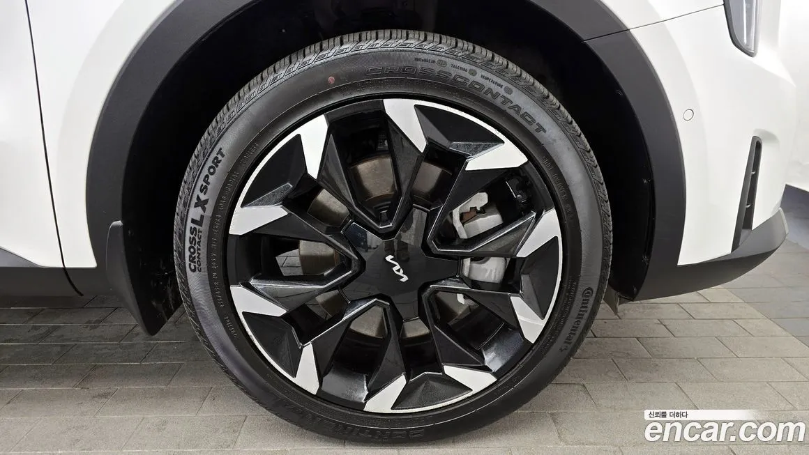 Kia Sorento — фото 10