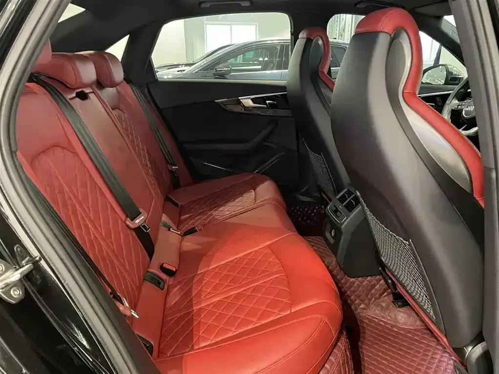Audi S4 2023 из CN, фото 7