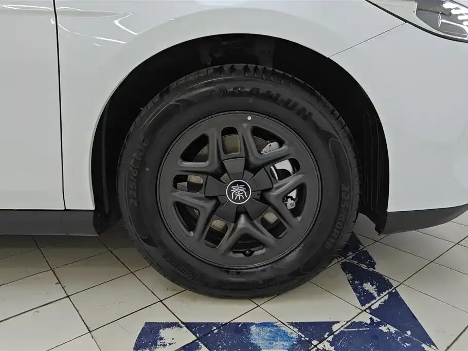 BYD Qin PLUS 2025 из CN, фото 3