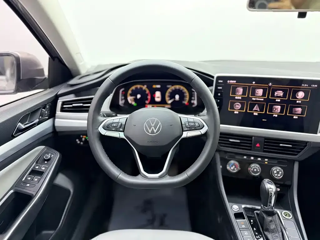 Volkswagen Bora 2022 из CN, фото 10
