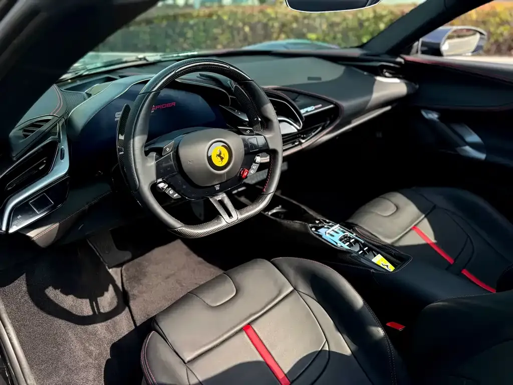 Ferrari SF90 2024 из CN, фото 2