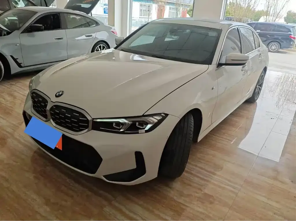 BMW 3 Series 2024 из CN, фото 1