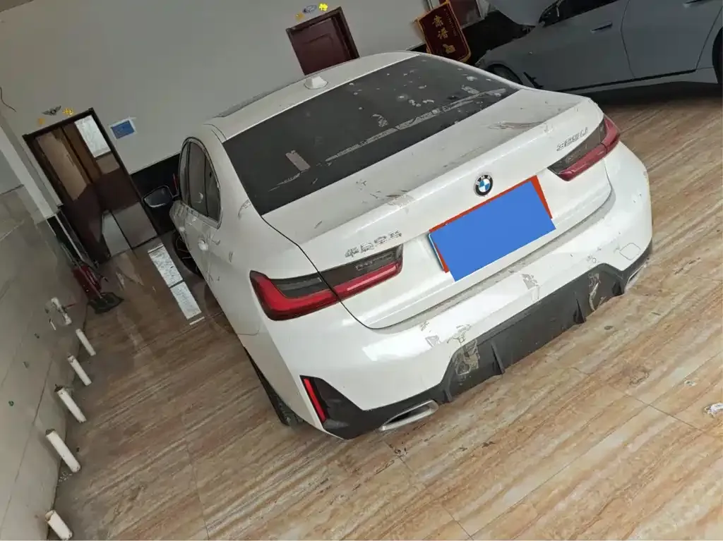 BMW 3 Series 2024 из CN, фото 7