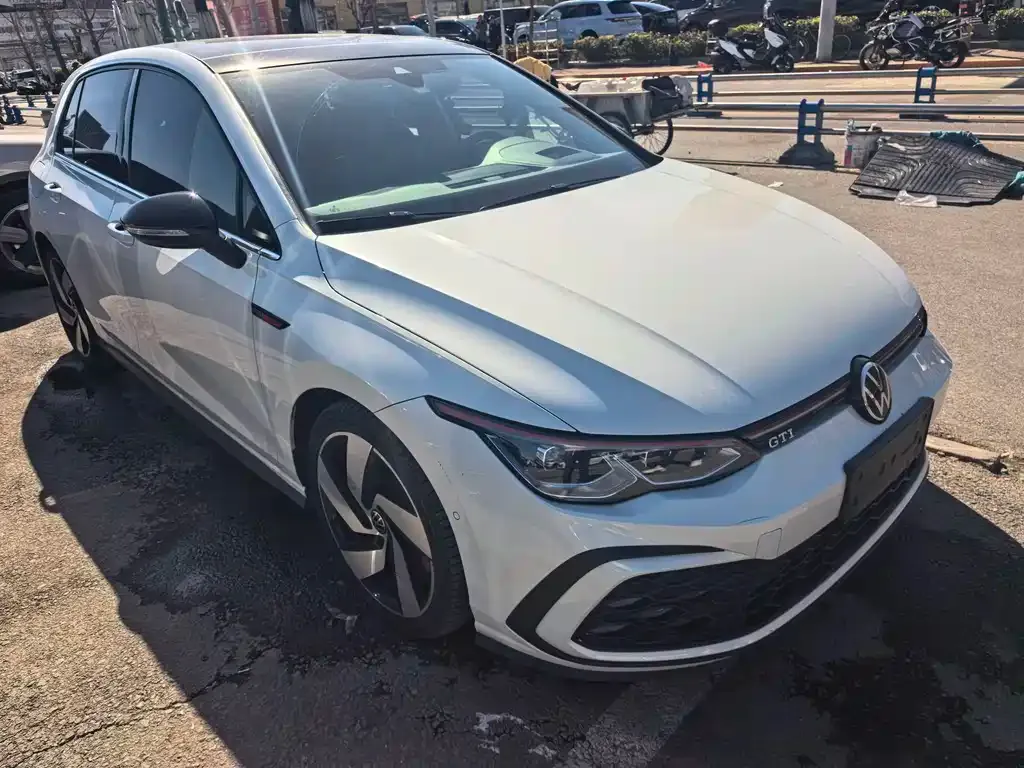 Volkswagen Golf GTI 2023 из CN, фото 9