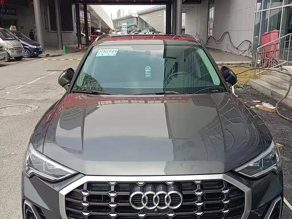 Audi Q3 2021 из CN, фото 2