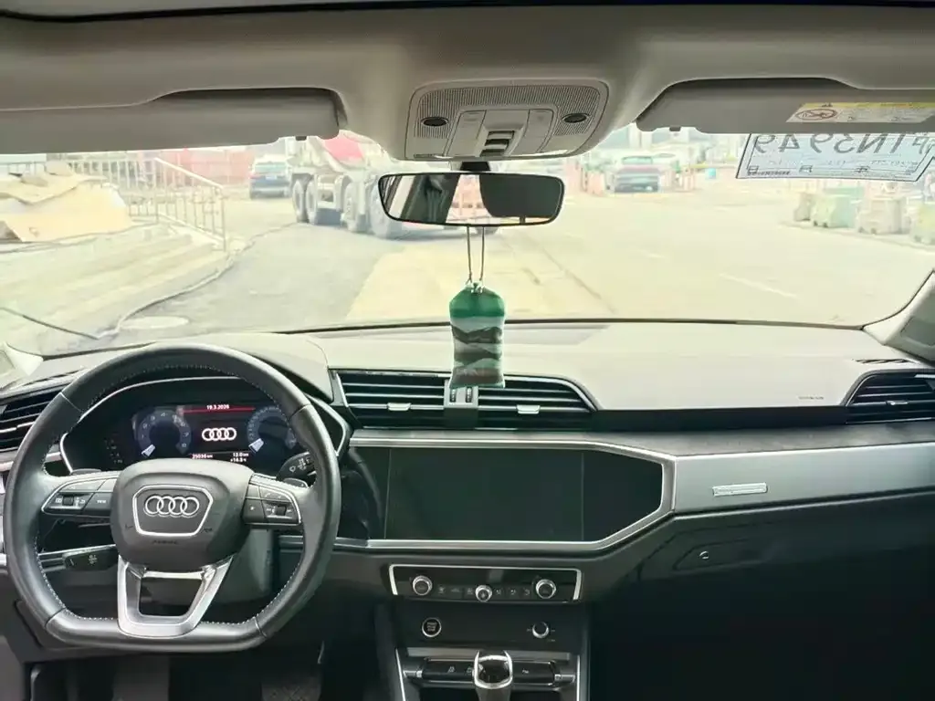 Audi Q3 2021 из CN, фото 9