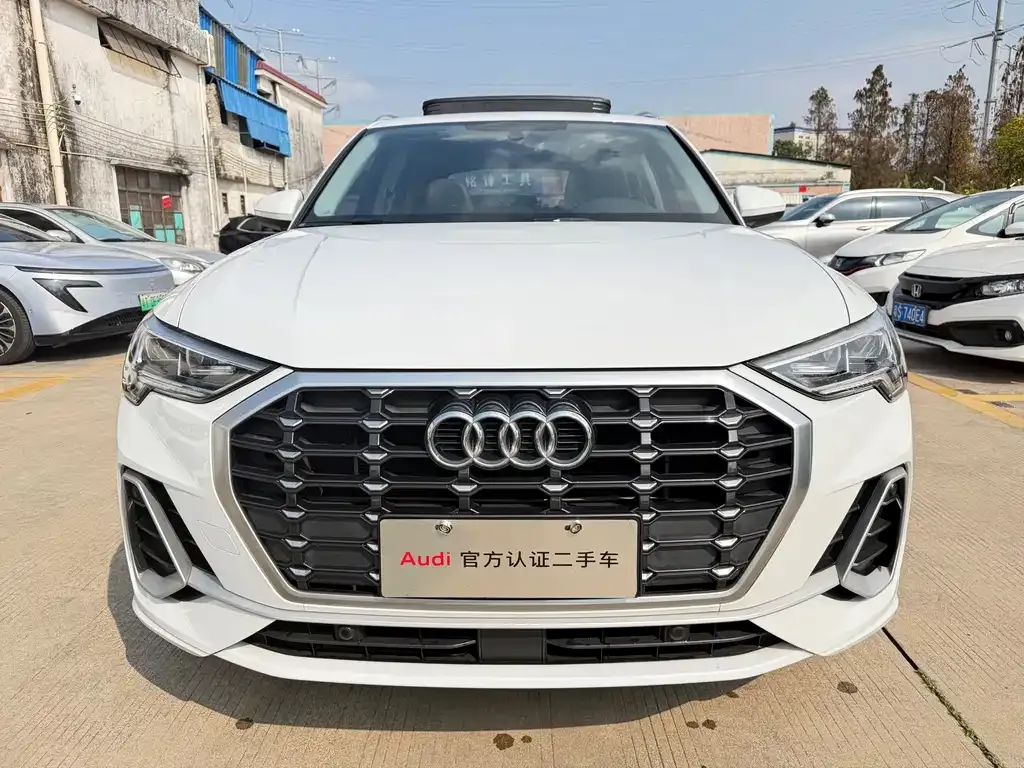 Audi Q3 2023 из CN, фото 7
