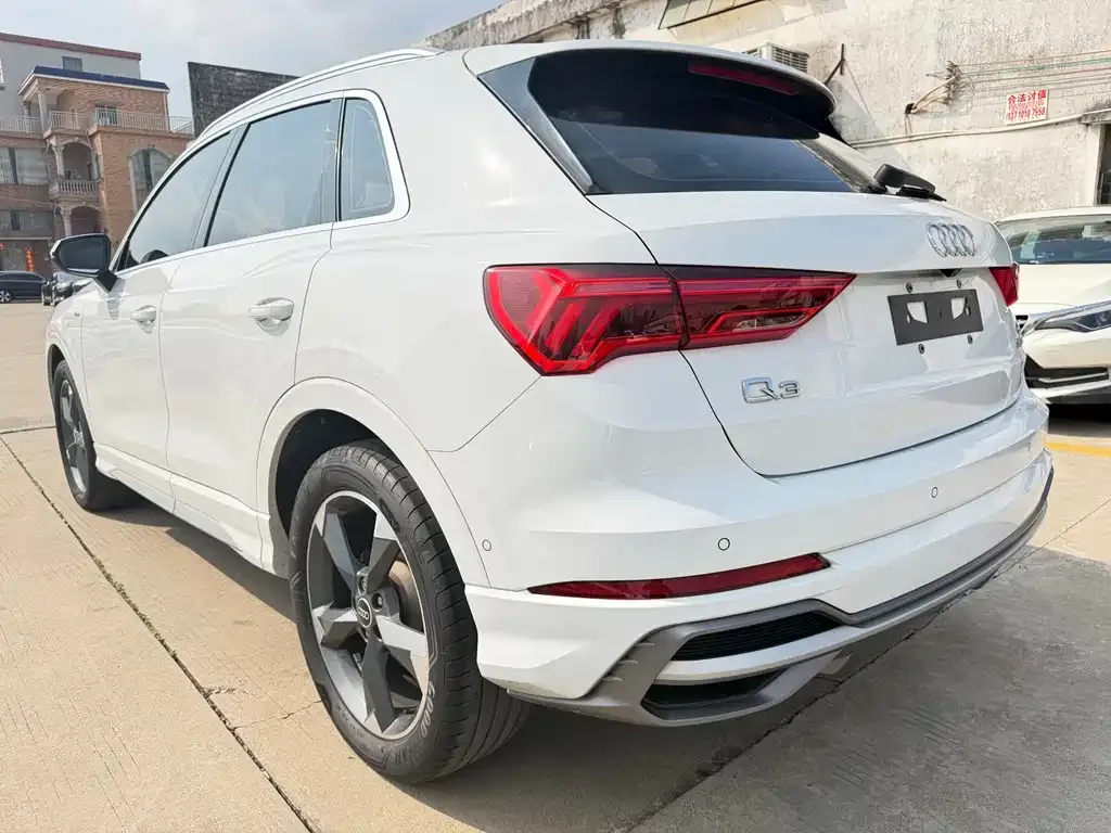 Audi Q3 2023 из CN, фото 5