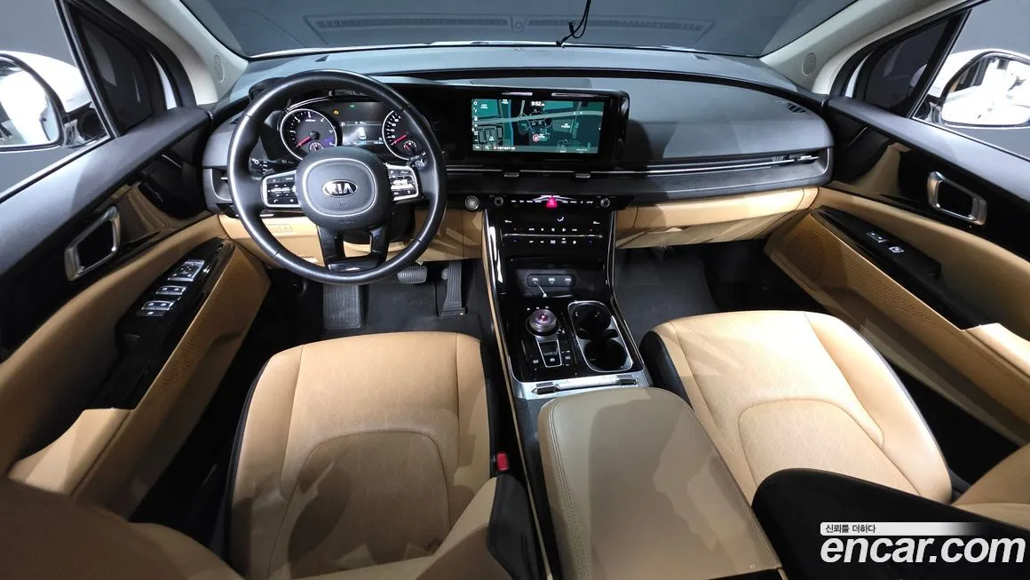 Kia Carnival — фото 10