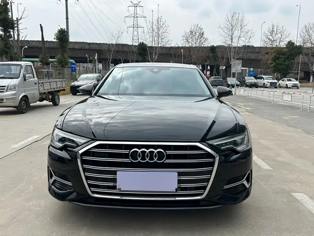 Audi A6L 2024 из CN, фото 2