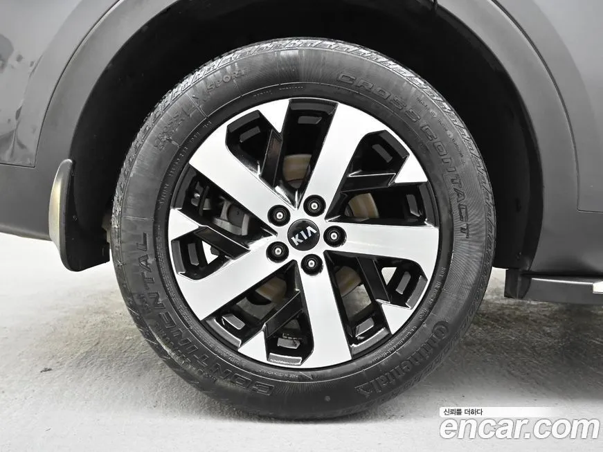 Kia Sorento — фото 4