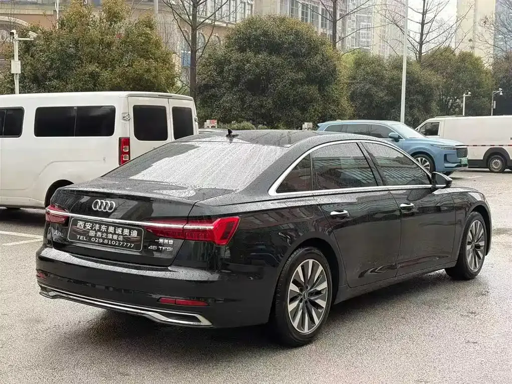 Audi A6L 2022 из CN, фото 9