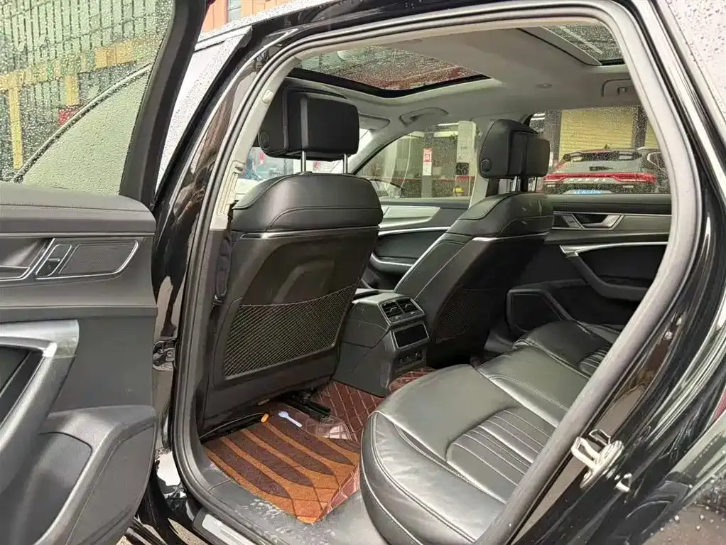 Audi A6L 2022 из CN, фото 8