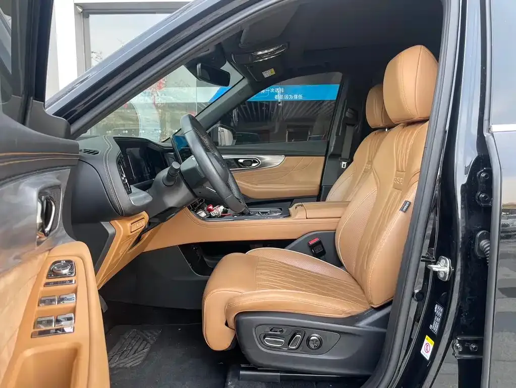 GAC Motor Trumpchi GS8 2024 из CN, фото 6