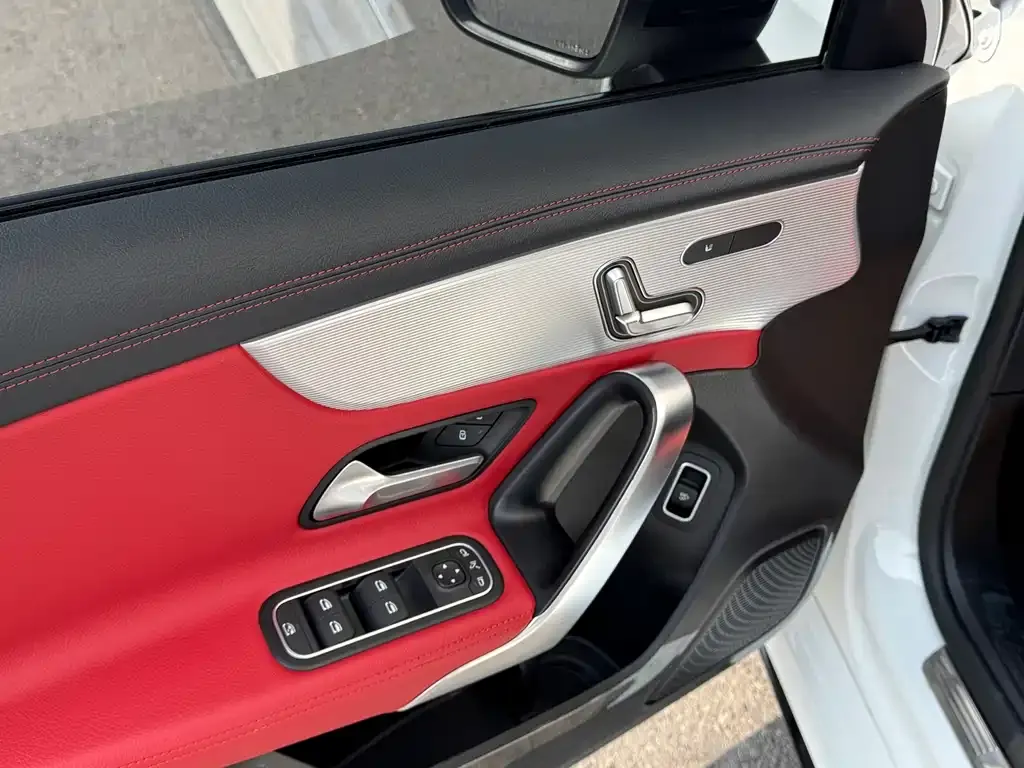 Mercedes-Benz A-Class AMG 2023 из CN, фото 4