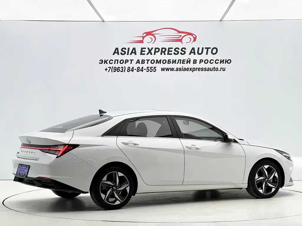 Hyundai Elantra 2023 из CN, фото 4