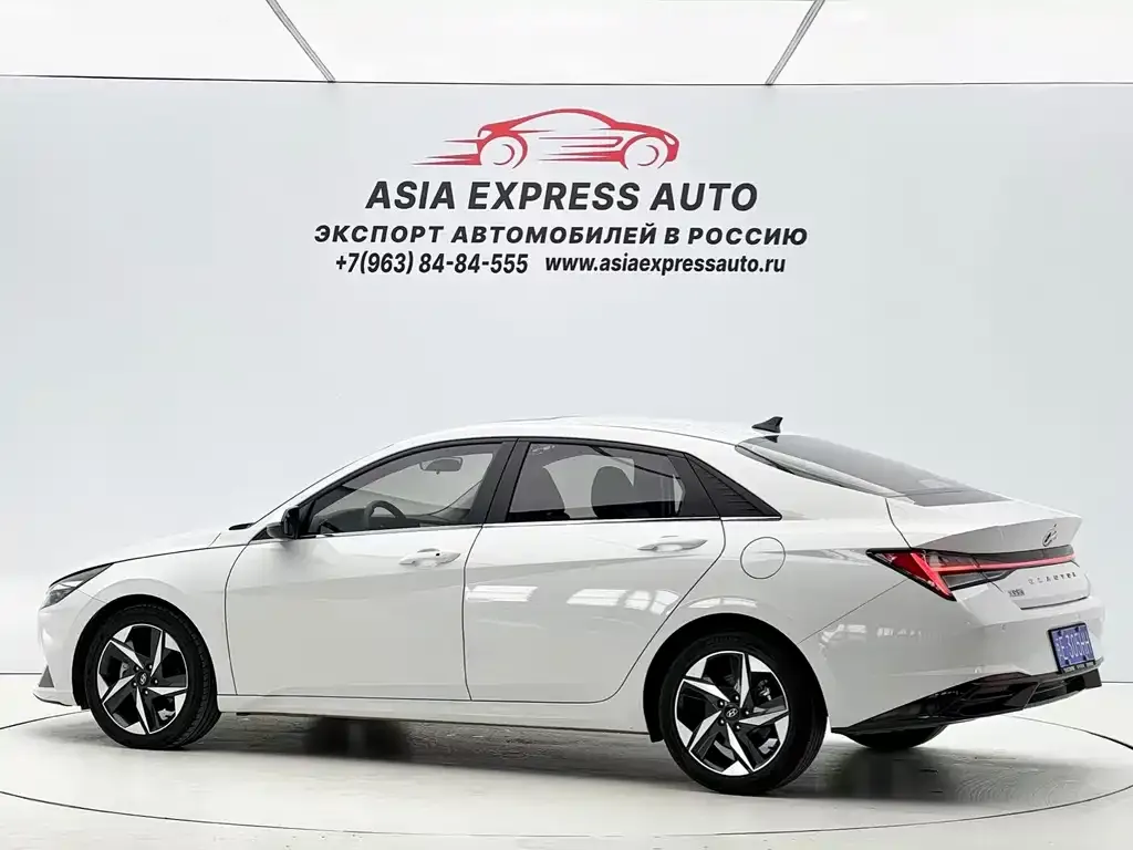 Hyundai Elantra 2023 из CN, фото 8