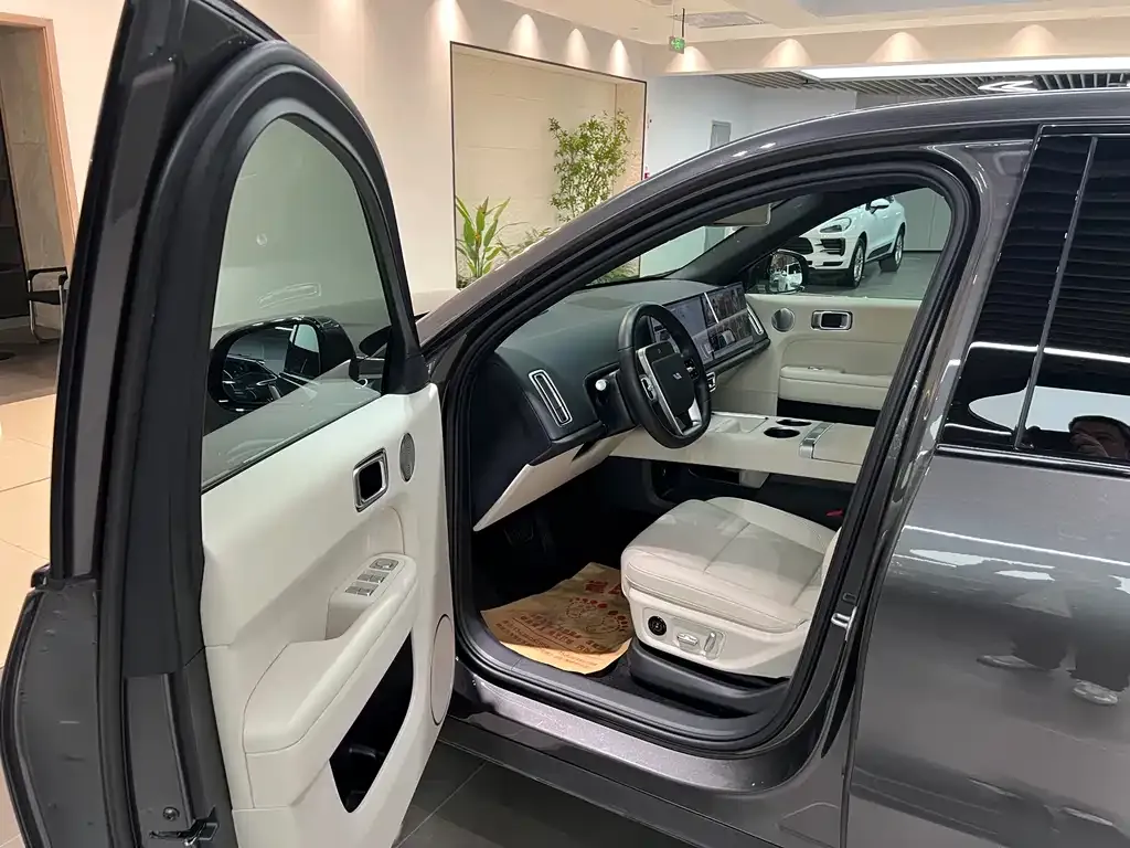 Li Auto L6 2024 из CN, фото 2
