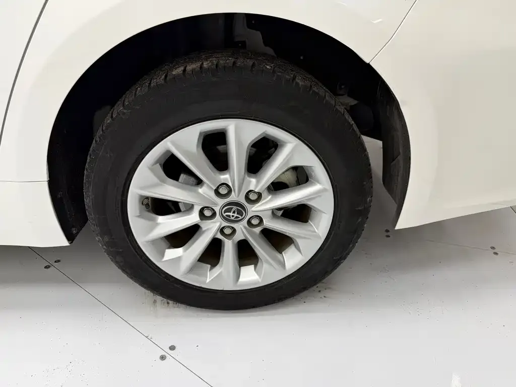 Toyota Corolla 2022 из CN, фото 10