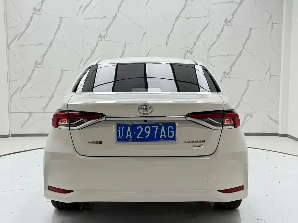 Toyota Corolla 2022 из CN, фото 2