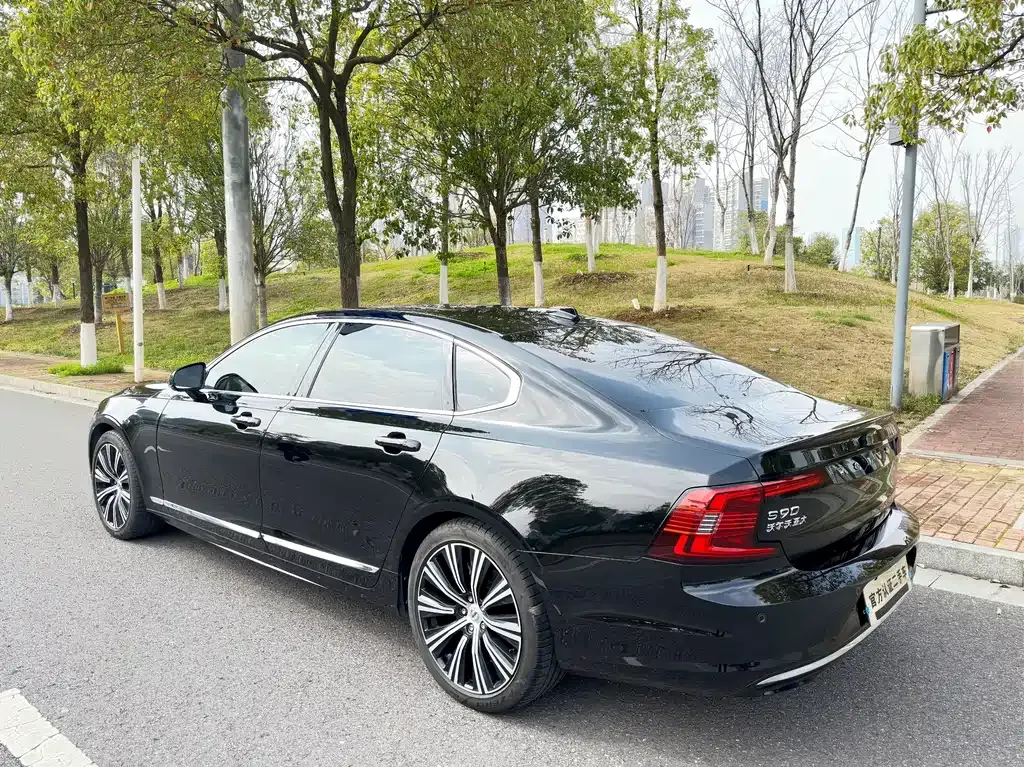 Volvo S90 — фото 9