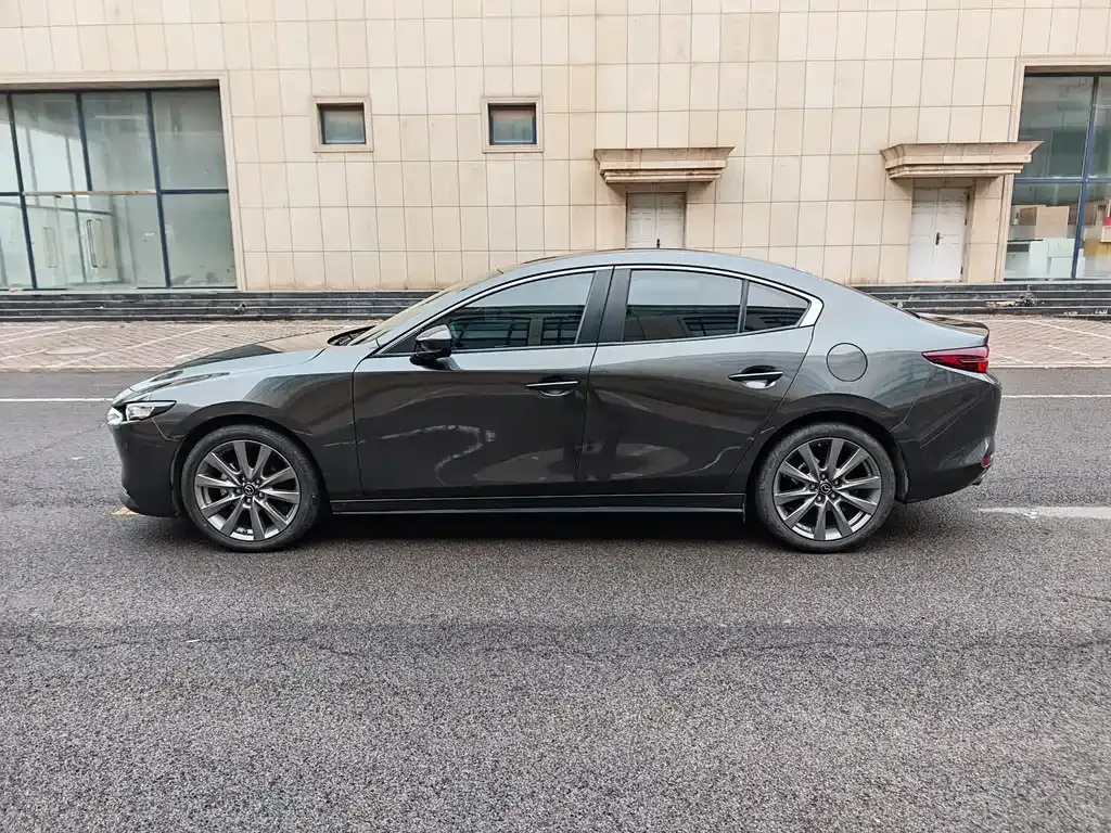 Mazda 3 Axela 2022 из CN, фото 5