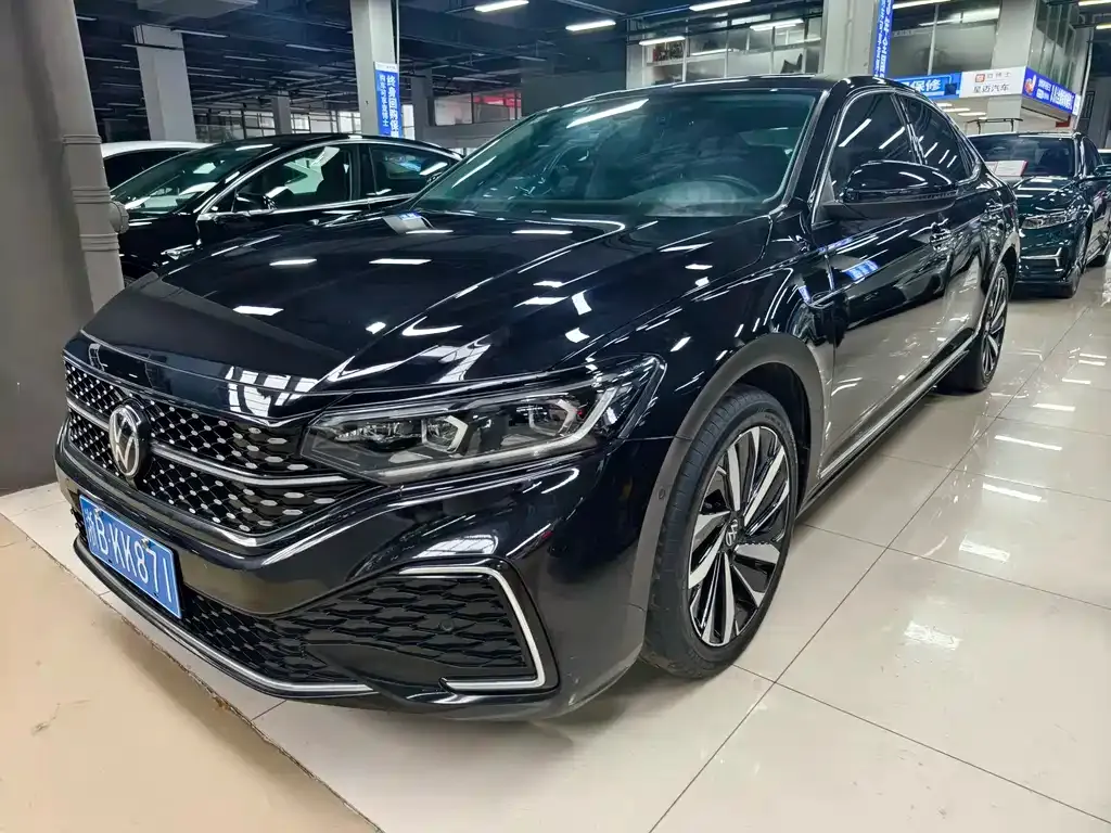 Volkswagen Passat 2022 из CN, фото 1