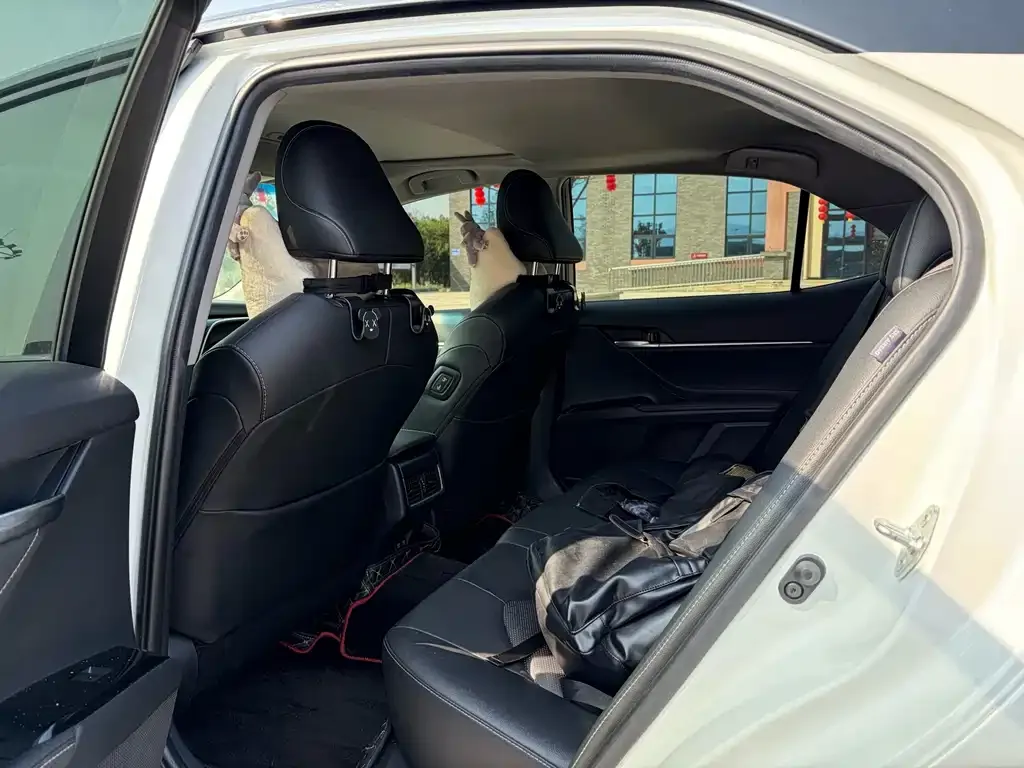 Toyota Camry 2022 из CN, фото 6