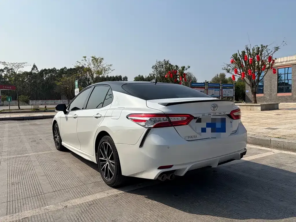 Toyota Camry 2022 из CN, фото 9