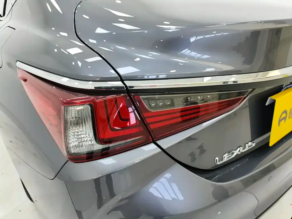 Lexus ES 2021 из CN, фото 10