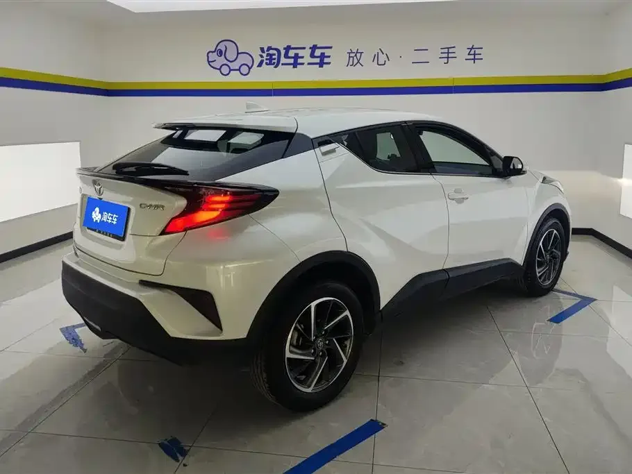 Toyota C-HR 2023 из CN, фото 7