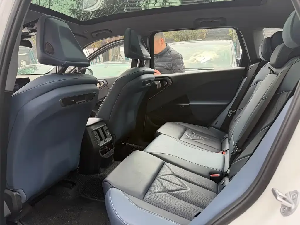 BMW X3 2025 из CN, фото 4