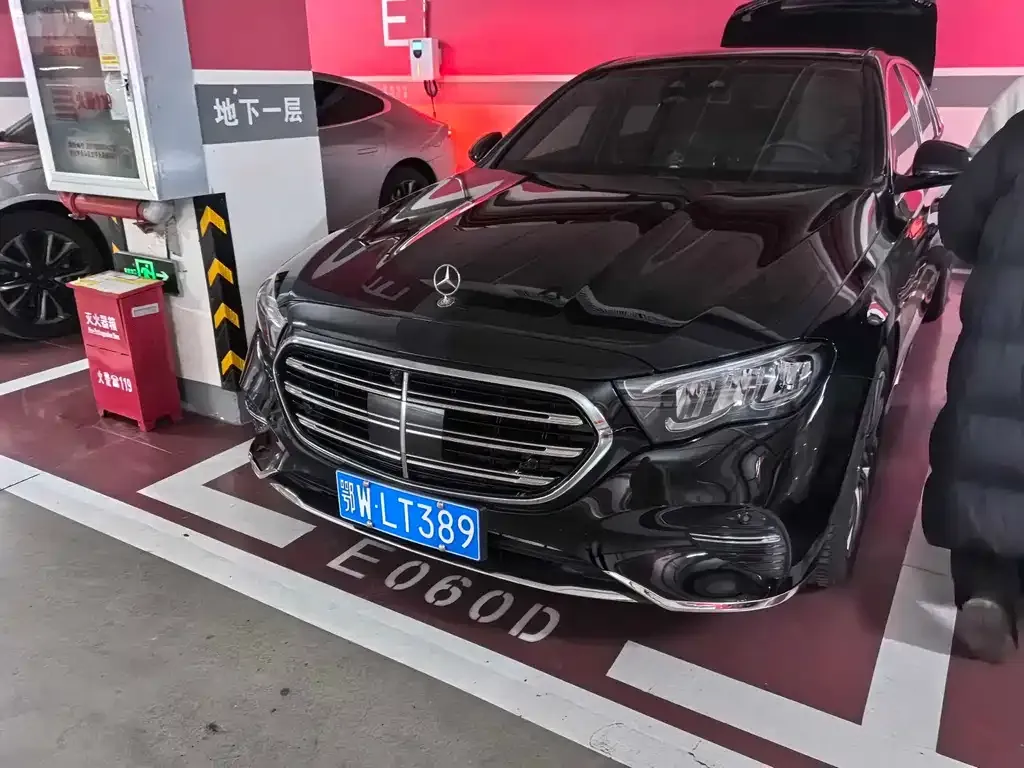 Mercedes-Benz E-Class 2025 из CN, фото 1