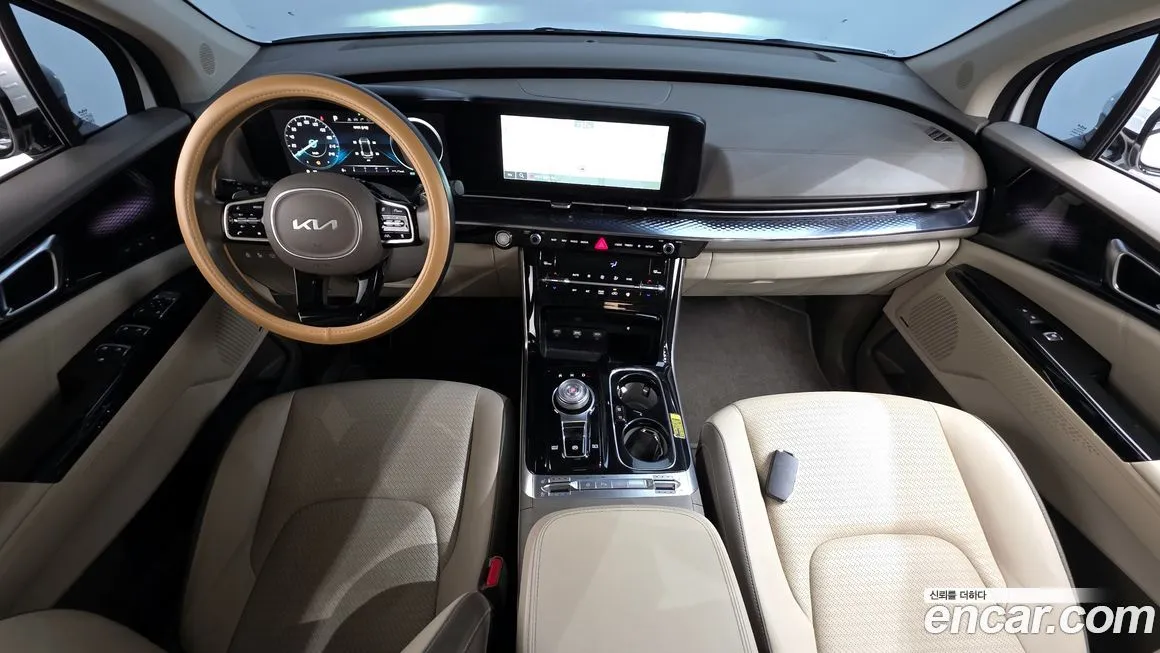 Kia Carnival — фото 9