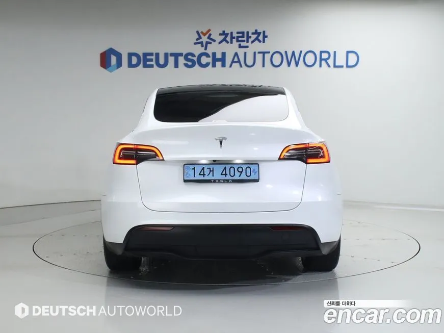 Tesla Model Y 2023 из KR, фото 3