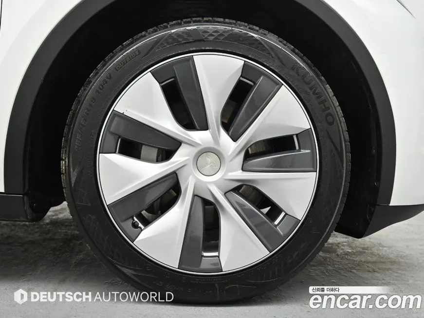 Tesla Model Y 2023 из KR, фото 8