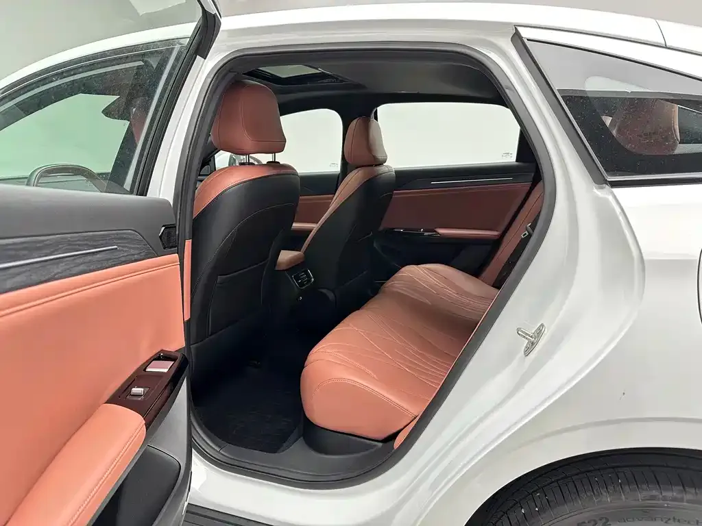 Geely Galaxy L6 2025 из CN, фото 8