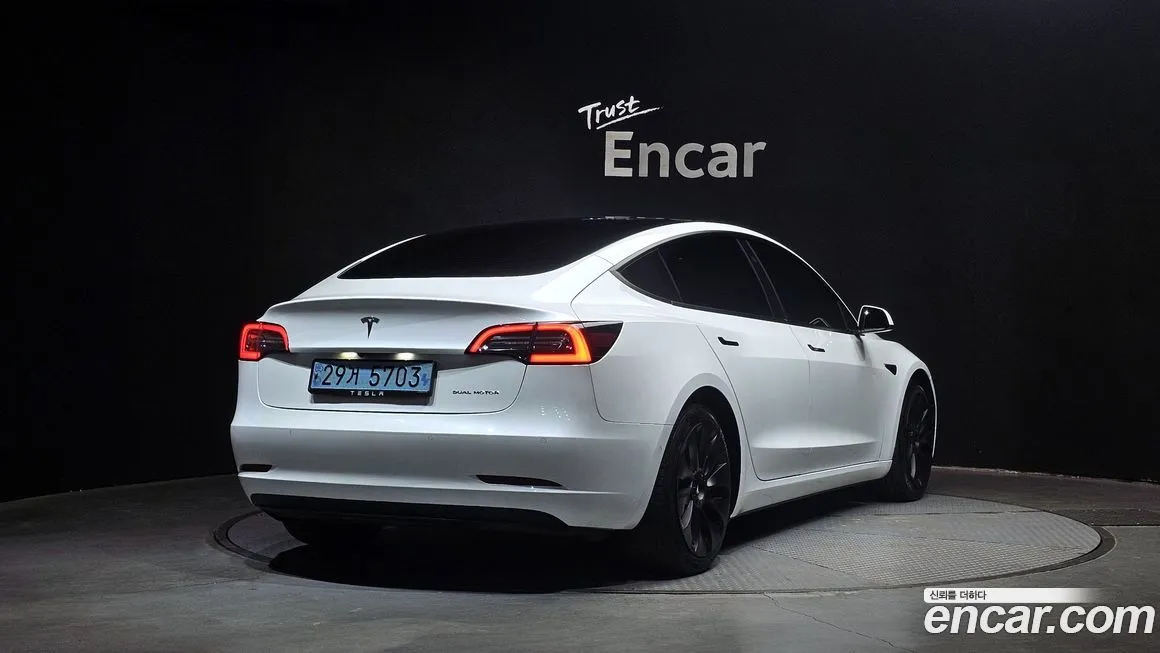 Tesla Model 3 2022 из KR, фото 4