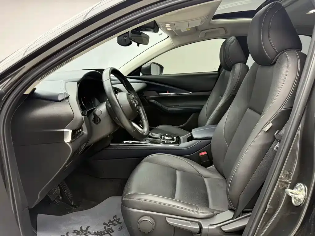 Mazda CX-30 2022 из CN, фото 7
