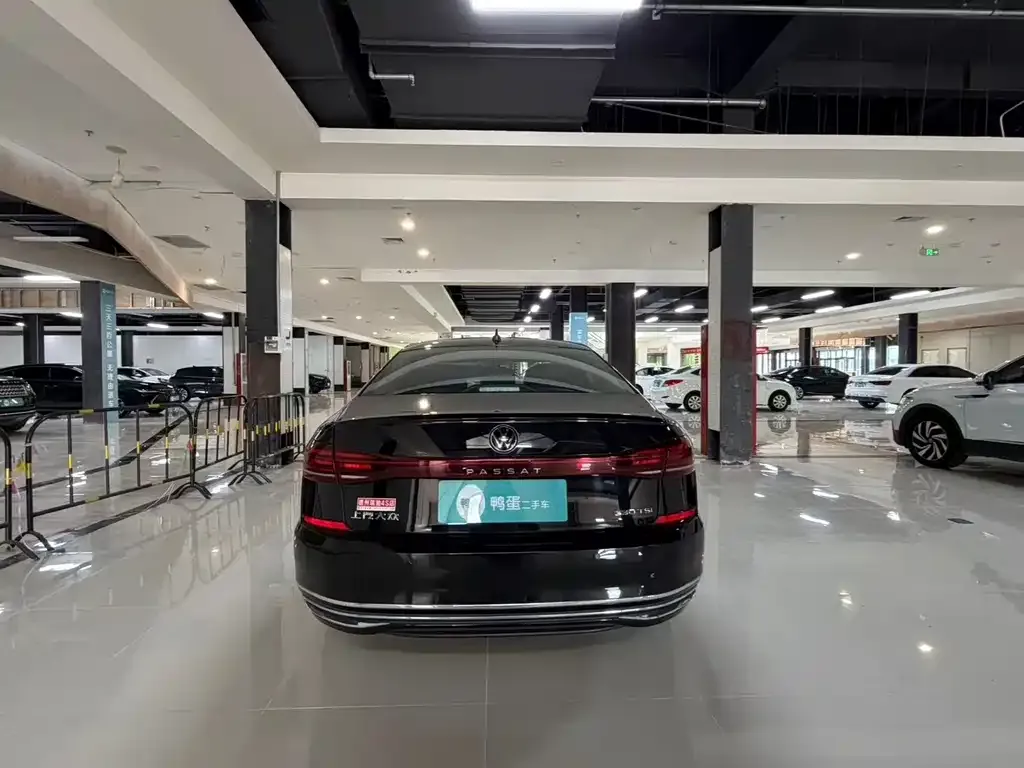 Volkswagen Passat — фото 3