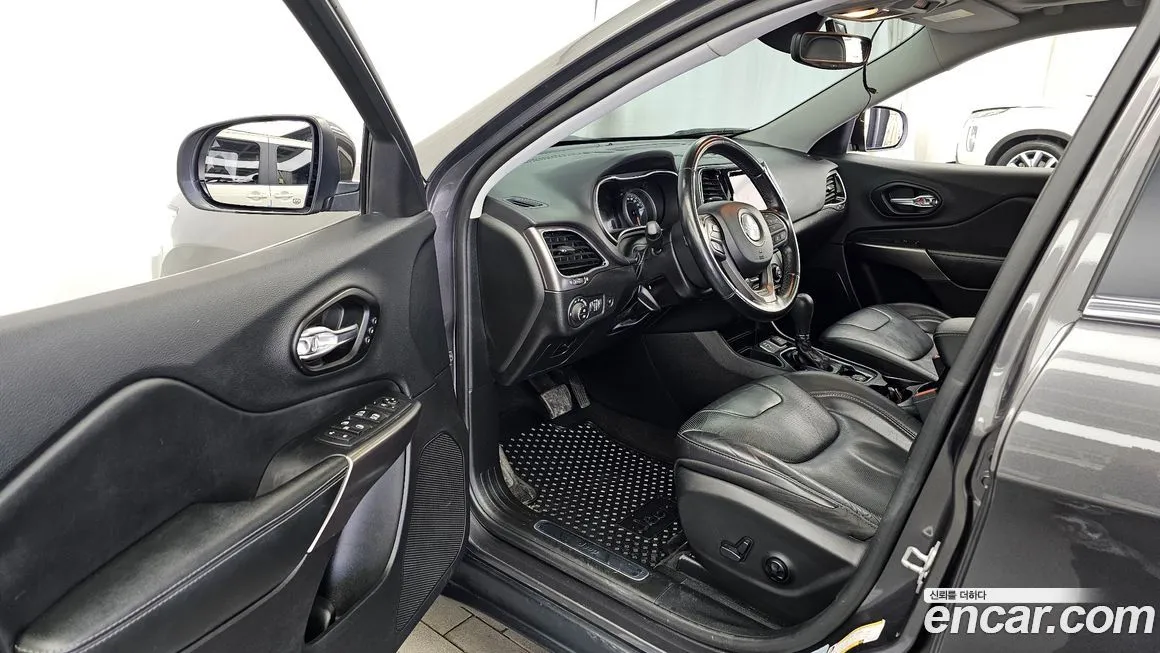 Jeep Cherokee 2021 из KR, фото 7