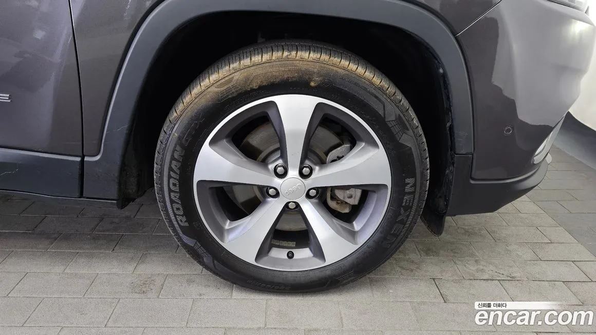 Jeep Cherokee 2021 из KR, фото 4