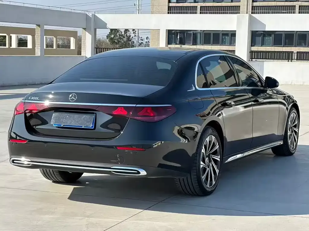 Mercedes-Benz E-Class 2025 из CN, фото 4