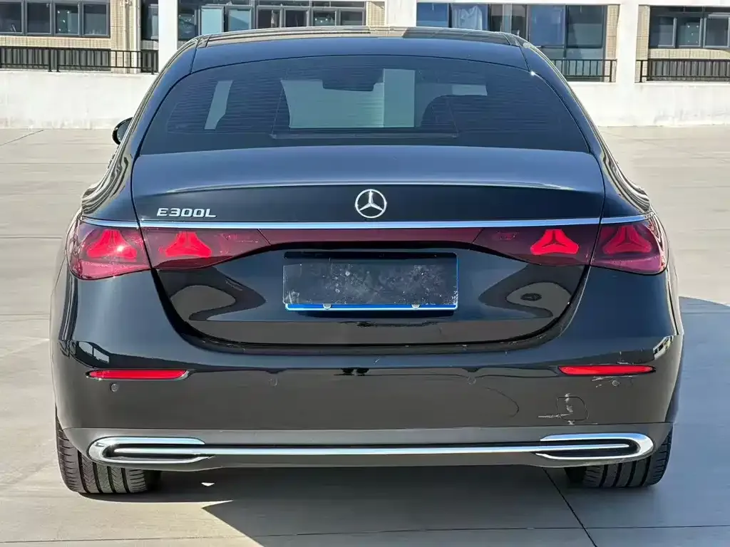 Mercedes-Benz E-Class 2025 из CN, фото 5