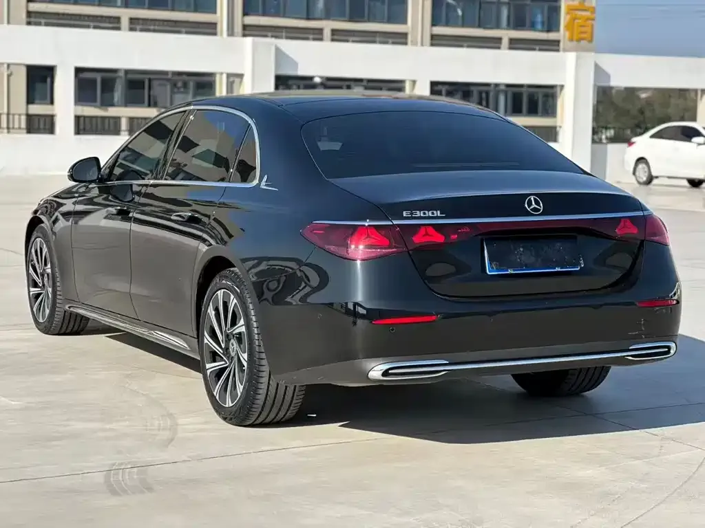 Mercedes-Benz E-Class 2025 из CN, фото 8